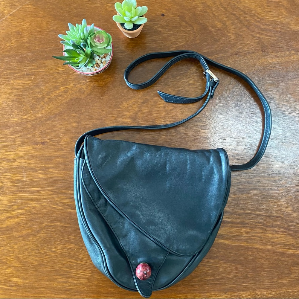 Vintage Black Leather Brio Crossbody